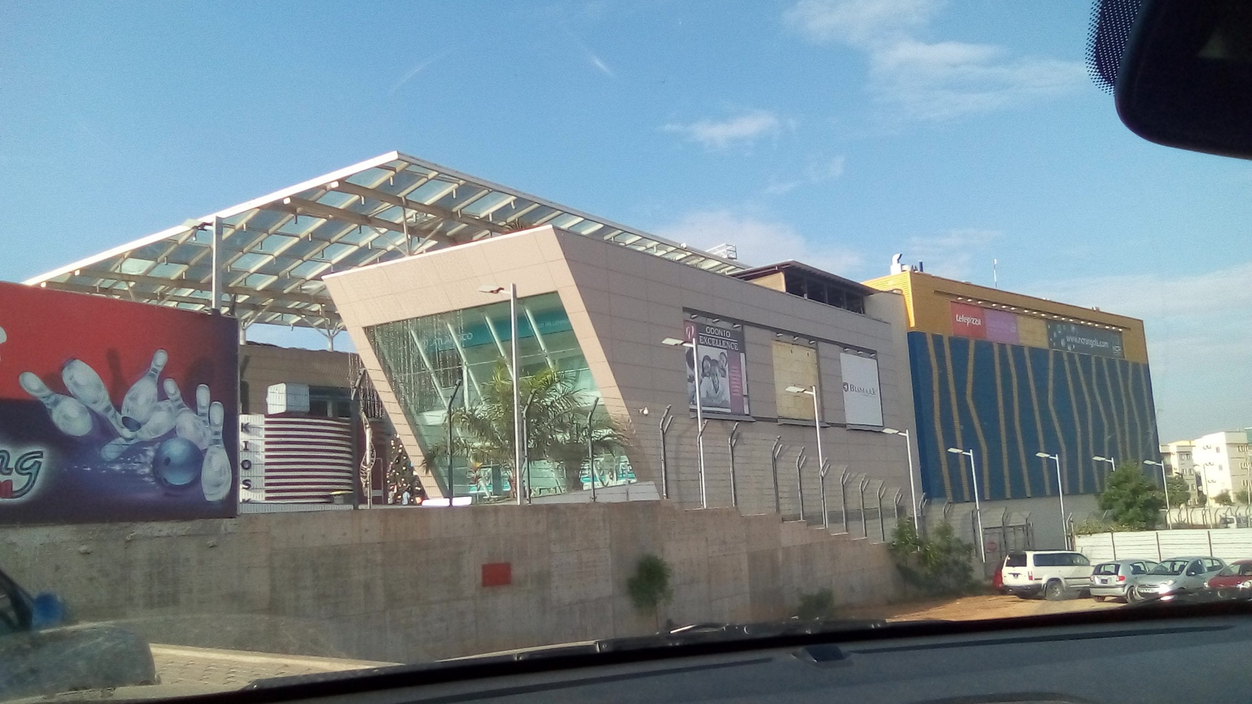 Atrium Nova Vida shopping malls in Luanda
